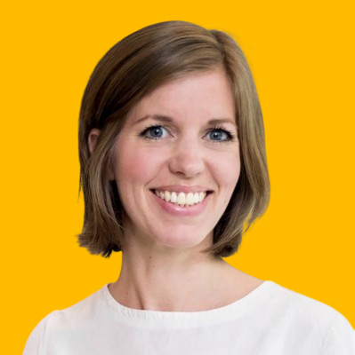 pasfoto_Anna__1_-removebg-preview